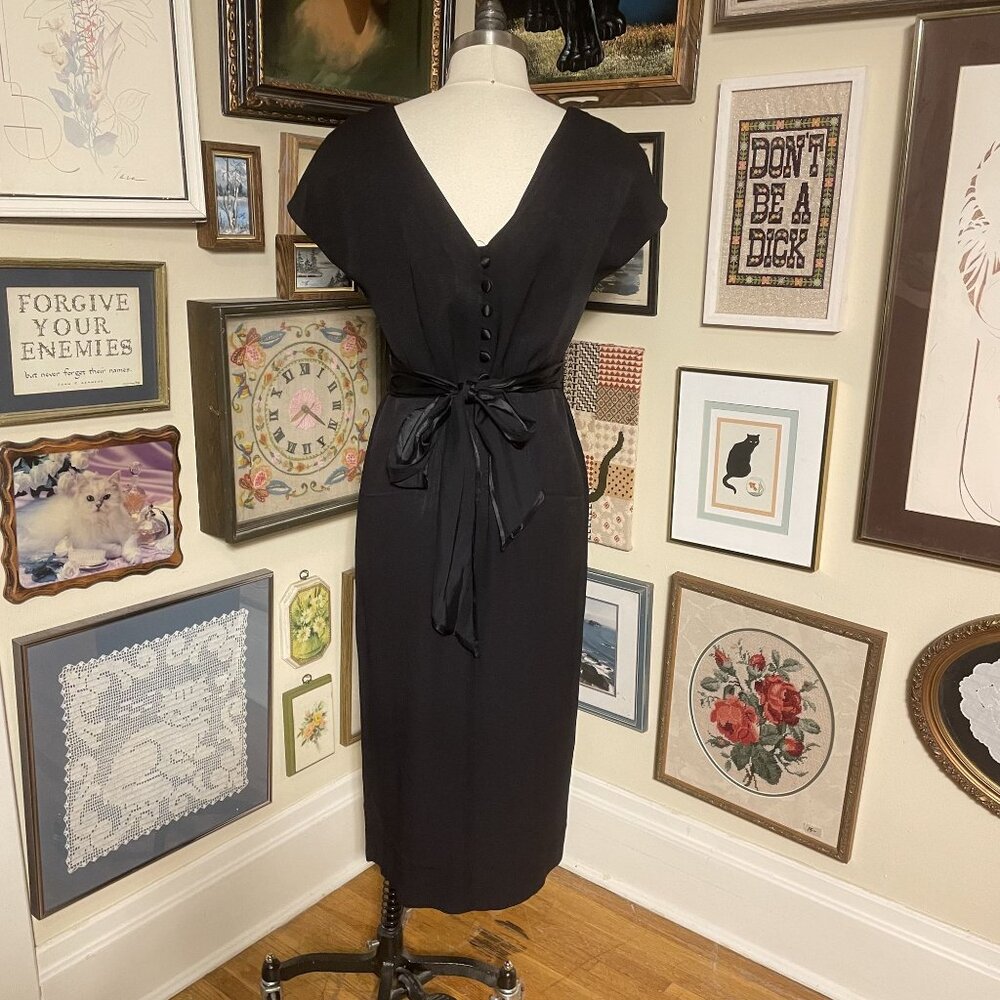 80s Vintage Ms Choice Black Cap Sleeve Scoop Neck Maxi Dress with Satin Waist 10 - Picture 4 of 6